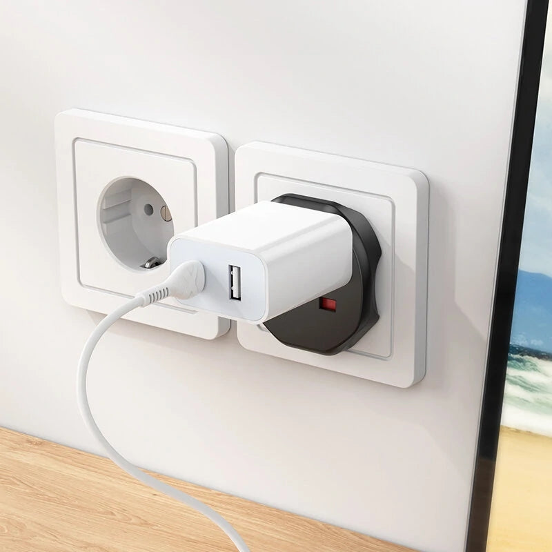 Chargeur adaptateur secteur universel de voyage (prise américaine) Chargeur adaptateur secteur universel de voyage (prise américaine)